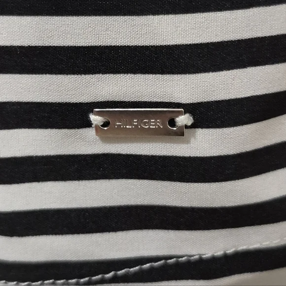 Womens Tommy Hilfiger Blouse Size Large - Picture 2 of 4